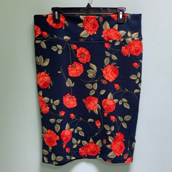 LuLaroe Cassie Pencil Skirt - Picture 3 of 7